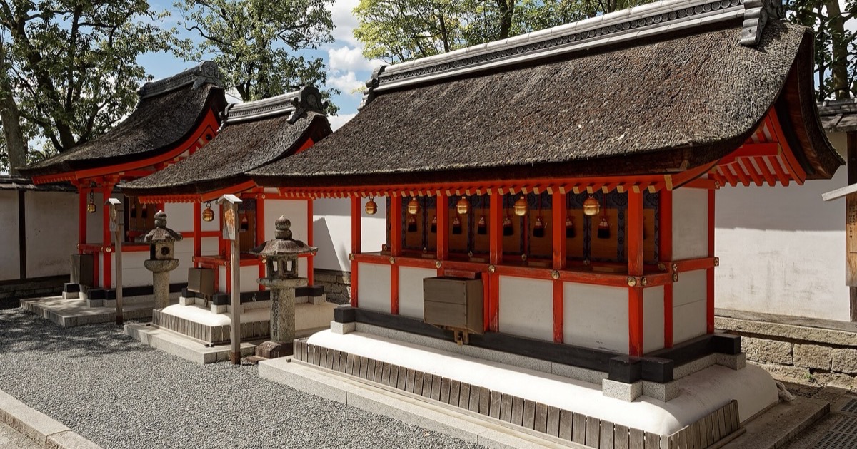 Japan trip itinerary mapped from viral Instagram reels featuring Kyoto torii gates